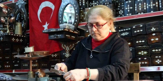 Kadın Bakır Ustası: Erkeklere Taş Çıkartan Zanaat!