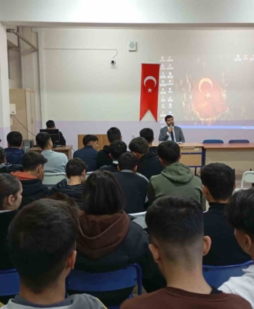 karakocanda-ogrencilere-ilham-veren-konferans-chtkK7ZP.jpg