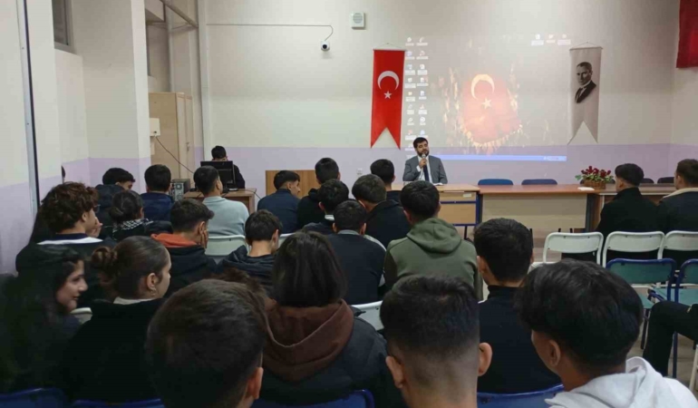 karakocanda-ogrencilere-ilham-veren-konferans-chtkK7ZP.jpg