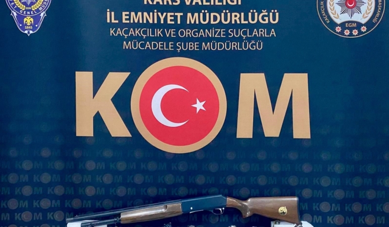 karsta-silah-tacirlerine-yonelik-dev-operasyon-3-ilcede-cok-sayida-silah-ve-muhimmat-ele-BwcBitFJ.jpg