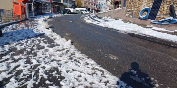 Kulp Mahallesi Bembeyaz Huzurla Kaplandı