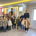 Diyarbakır'daki Mobilya Boya Atölyesinde Yangın: Gündüzü Geceye Çeviren Dumanlar thumbnail