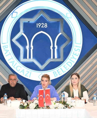 malatya-icin-cozum-arayisinda-milletvekili-olmeztoprakin-vizyonu-c1KKF4Ot.jpg