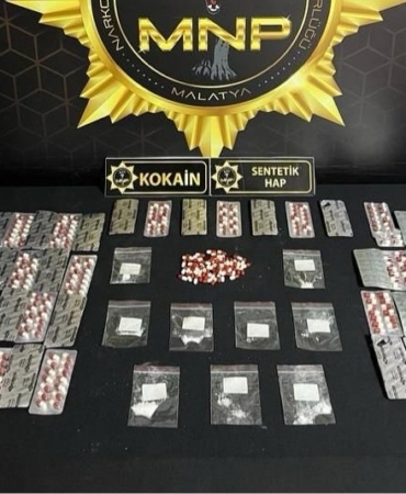 malatyada-carpici-uyusturucu-operasyonu-3-kisi-gozaltina-alindi-8r6awE1f.jpg