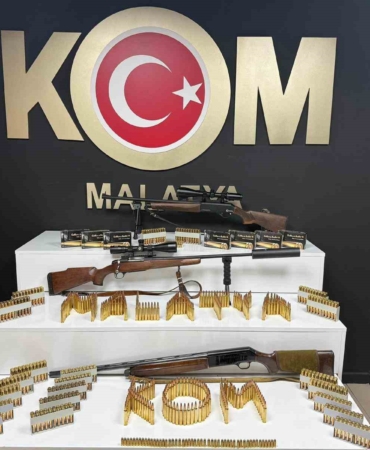malatyada-ruhsatsiz-silah-operasyonu-2-sahis-gozaltinda-GvfnytlM.jpg