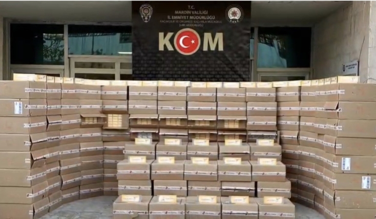 mardinde-78-bin-kacak-sigara-paketi-ele-gecirildi-sigaraya-karsi-mucadelede-onemli-bir-basari-H9cpEtmg.jpg