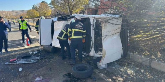 Mardin’de Feci Kaza: Otomobilin Devrilmesi Sonucu 3 Kişi Yaralandı