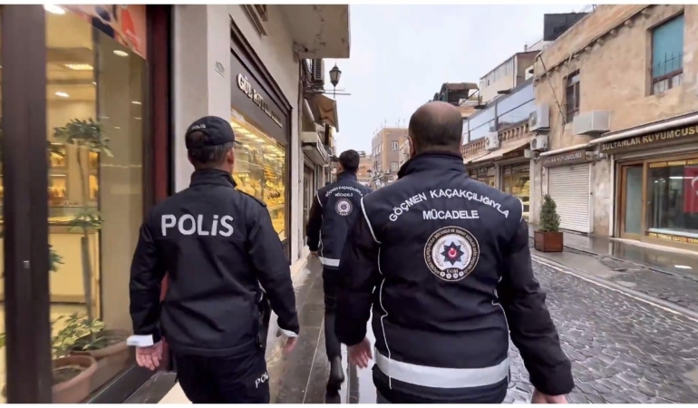 mardinde-huzur-ve-guven-uygulamasinda-5-surucuye-cidari-para-cezasi-verildi-CgVPYPcp.jpg