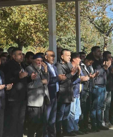 mehmet-cetinpolatin-son-yolculuguna-veda-toreni-AP9ZUqY6.jpg