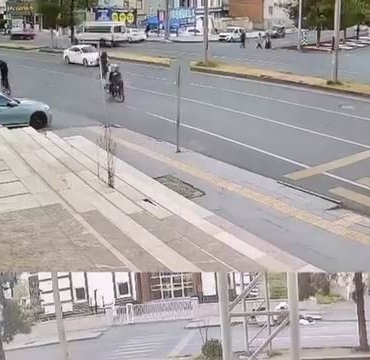 motosiklet-kazasi-yolun-karsisina-gecen-kadina-carpti-2-yarali-5FxtW5BU.jpg