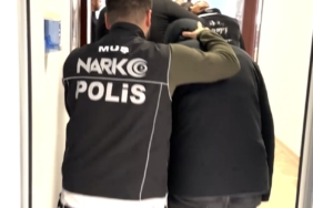 musta-uyusturucu-operasyonu-dort-sahis-tutuklandi-DU1Zw9Ms.jpg