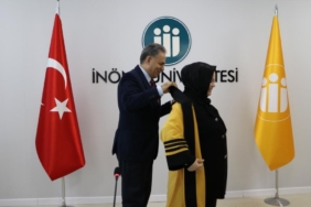 rektor-akpolat-unvani-yukselen-akademisyenlere-cubbe-toreni-duzenledi-z1cOUZQM.jpg