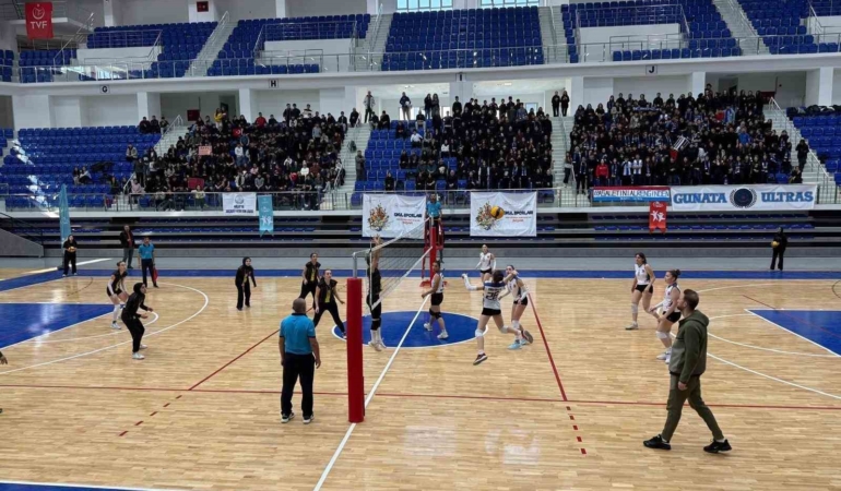 sehriban-gunatanin-sampiyonluk-kupasi-tarihe-damga-vuran-anlar-ELfa52B3.jpg