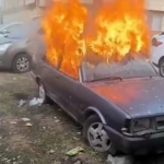 Kars'ta Hafif Ticari Araç Şarampole Uçtu: 5 Kişi Yaralandı thumbnail