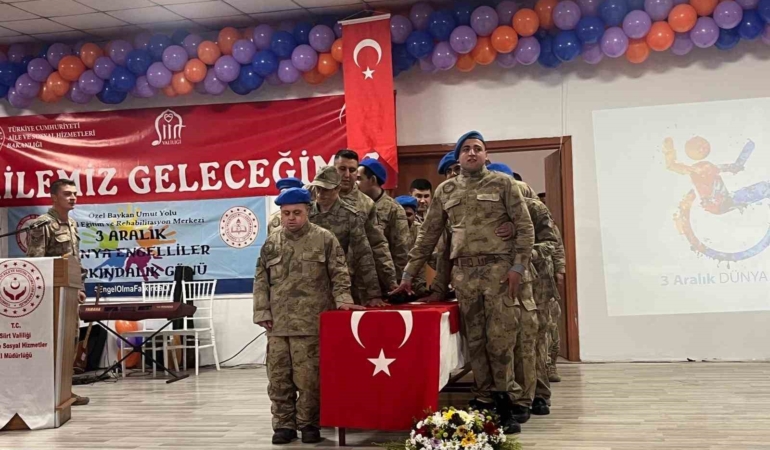 yemin-torenine-katilan-ozel-bireyler-askeri-kamuflaj-giydi-TKHWujTz.jpg
