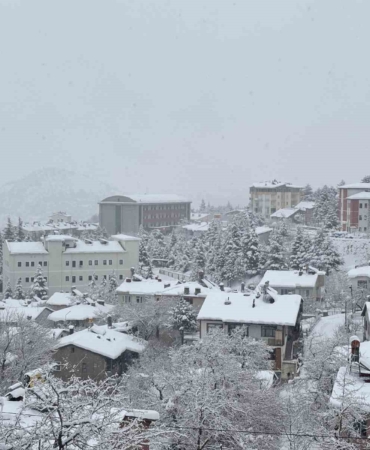 arapgir-kisin-buyulu-beyazligiyla-kaplandi-fRGiQNCV.jpg