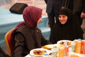 bakan-goktas-karsta-sehit-yakinlariyla-gonul-sofrasinda-bulustu-anlamli-bir-etkinlik-q8rmyQ4r.jpg