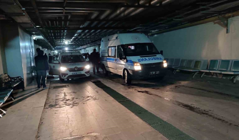 balkondan-dusen-genc-kadin-feci-bir-sekilde-hayatini-kaybetti-73L6qLlS.jpg