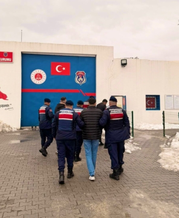 batmanda-sicak-takip-aranan-30-kisi-yakalandi-pP3byrGj.jpg