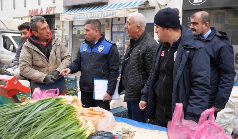 battalgazi-semt-pazarlarinda-olcu-ve-tarti-denetimleri-guvenli-alisveris-icin-adimlar-WkNtzLa8.jpg