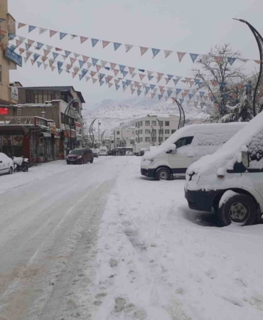 cermikte-beyaz-bir-masal-kar-manzaralari-3ynSG3yn.jpg