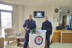 cermikte-yeni-atanan-ogretmenlere-ozel-cicekli-karsilama-toreni-ZzPiH4YL.jpg