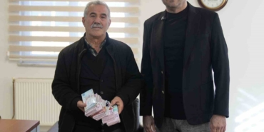 cop-posetiyle-bankaya-giden-sasirtici-olay-wqnY8btc.jpg