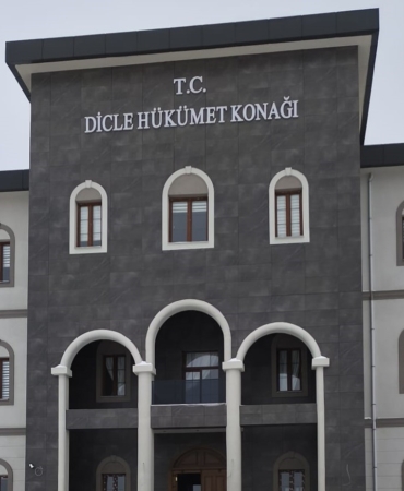 dicle-bolgesi-2022de-rekor-tarim-urunleri-uretti-340-ton-badem-66-ton-ceviz-ve-ZMRRQ2y8.jpg