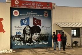 diyarbakirda-aranan-132-kisinin-yakalanmasi-aqhVJ4Ze.jpg