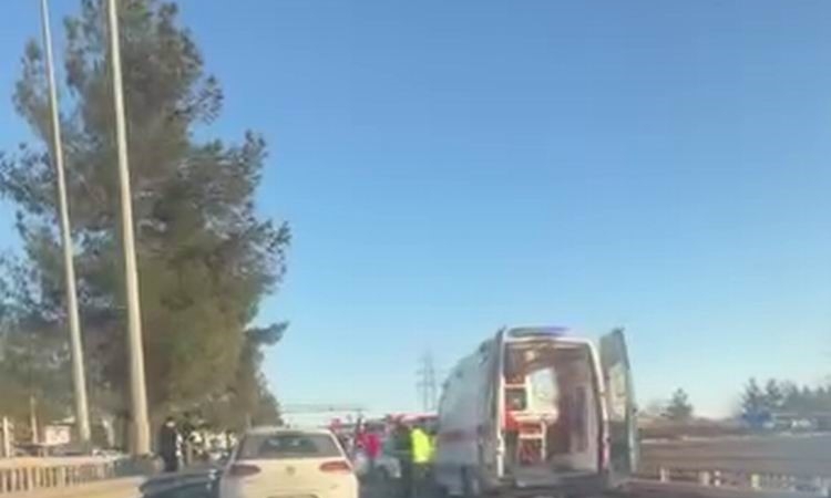 diyarbakirda-fatal-trafik-kazasi-1-hayatini-kaybetti-1-yarali-JfNSzVkC.jpg