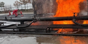 diyarbakirda-ham-petrol-havuzunda-yangin-detaylar-ve-son-gelismeler-XE2zbVig.jpg