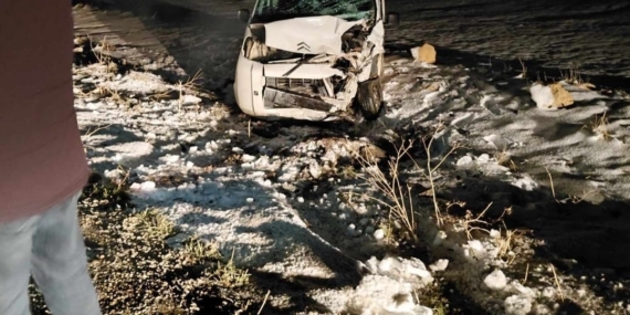 Diyarbakır’da Zincirleme Kazada 3 Araç Çarpıştı: 2 Kişi Yaralandı