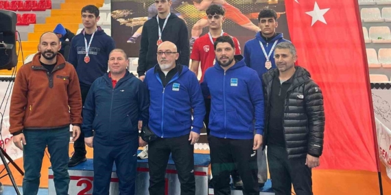 Elazığ Pehlivanları Türkiye Şampiyonası İçin Yola Ç çıkıyor
