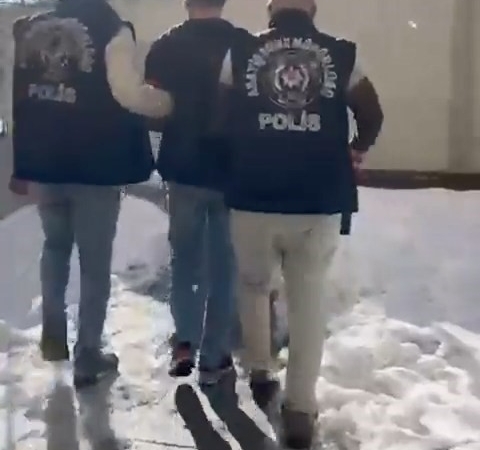 elazigda-23-yil-hapis-cezasi-olan-firari-hizla-yakalandi-FDKFMETx.jpg
