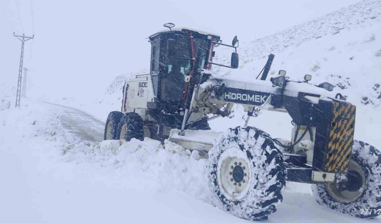elazigda-323-koy-yolu-erisime-kapandi-kis-kosullarinin-etkisi-kzeFiNVf.jpg