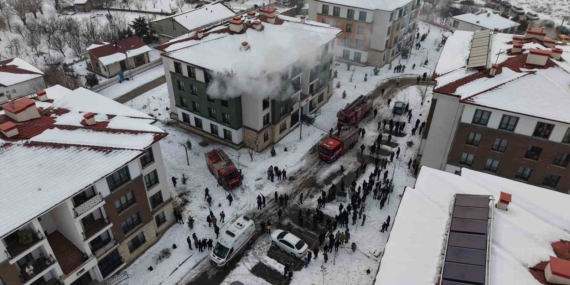 Elazığ’da Apartman Yangını: 11 Kişi Dumandan Etkilendi
