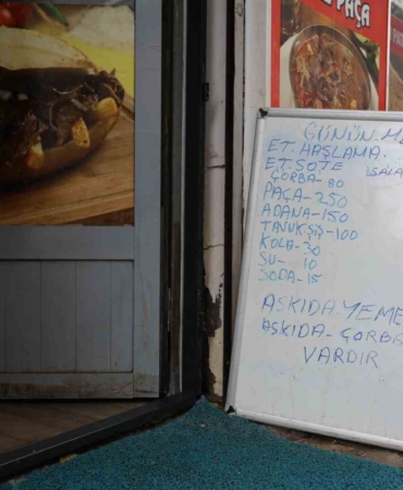 elazigda-hayirseverlerin-destekledigi-askida-yemek-ve-corba-projesi-gaXBH9dT.jpg