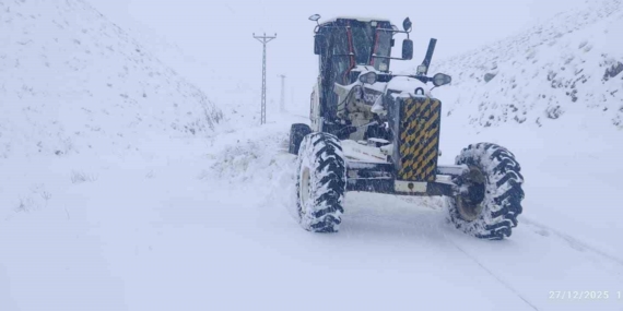 Elazığ’da Kar Yağışı: 482 Köy Yolu Ulaşıma Kapandı!