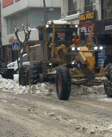 elazigda-karli-mucadele-ekipleri-zorlu-savasta-sahada-mdHWlwQt.jpg