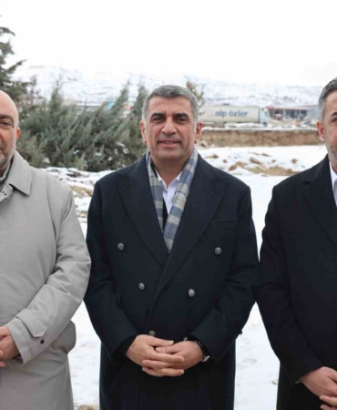 elazigda-siyasiler-yeni-hastane-icin-tek-yurek-oluyor-P7NavGzu.jpg