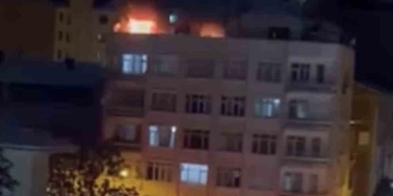 Elazığ’da Teras Katında Meydana Gelen Yangın Panik Yarattı