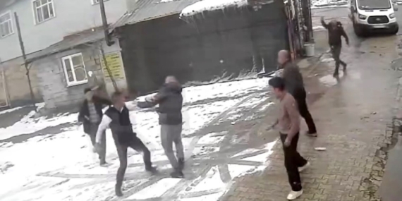 Elazığ’da Yolcunun Tuvaletini Duvara Yapması Nedeniyle Çıkan Kavga