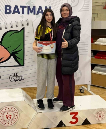 elazigli-bilek-gurescilerin-uc-madalya-basarisi-FY3tVgm5.jpg