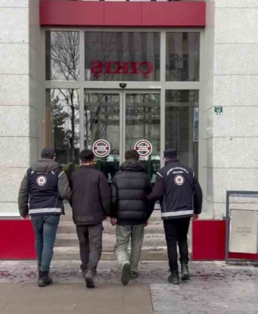 erzurumda-48-gocmen-ve-4-organizatorun-yakalanma-hikayesi-9pMzqlzt.jpg