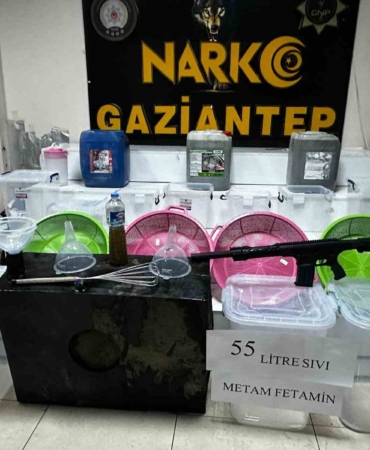 gaziantepte-55-litre-sivi-metamfetamin-operasyonu-3-tutuklama-7m1ArLOn.jpg