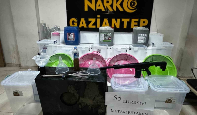 gaziantepte-55-litre-sivi-metamfetamin-operasyonu-3-tutuklama-7m1ArLOn.jpg
