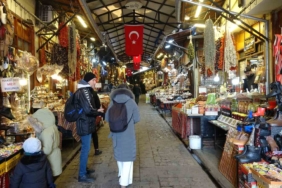gaziantepte-kar-yagisi-tarihi-carsilarin-sessizligi-wPJnwenp.jpg