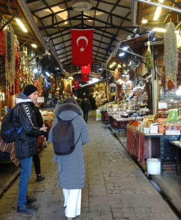 gaziantepte-kar-yagisi-tarihi-carsilarin-sessizligi-wPJnwenp.jpg