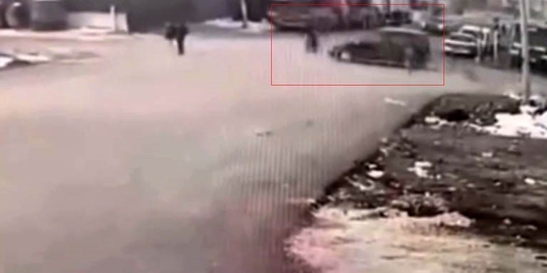 gaziantepte-motosiklet-kazasi-ticari-arac-ve-yayaya-carpan-motosikletin-hikayesi-NTkh2qrL.jpg