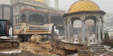 gaziantepte-siddetli-yagislar-sonrasi-cami-avlusunda-cokme-olayi-3ZbZPqCS.jpg